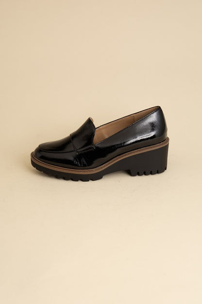 Smart Loafers in Black or Cognac Brown