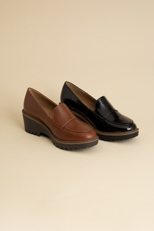 Smart Loafers in Black or Cognac Brown