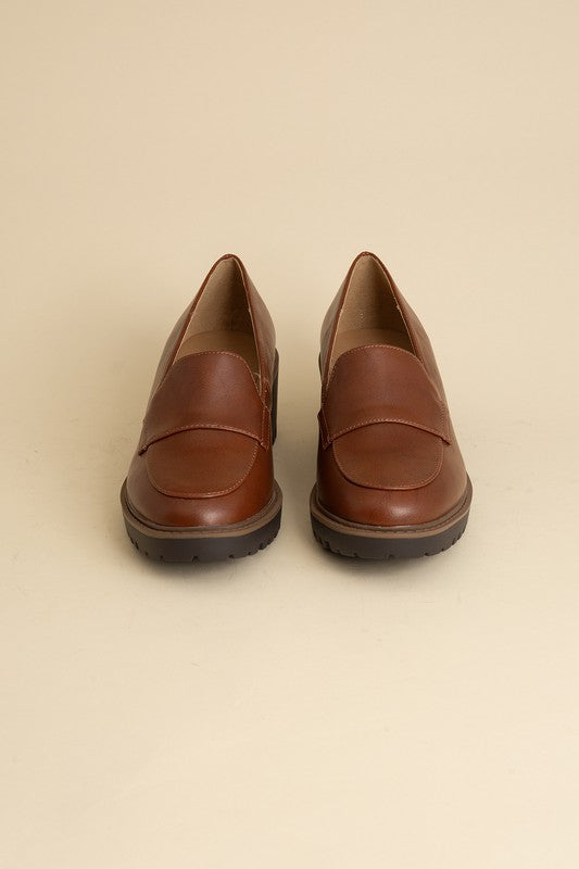 Smart Loafers in Black or Cognac Brown