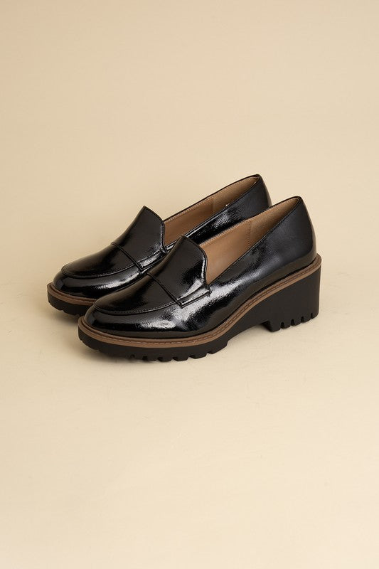 Smart Loafers in Black or Cognac Brown