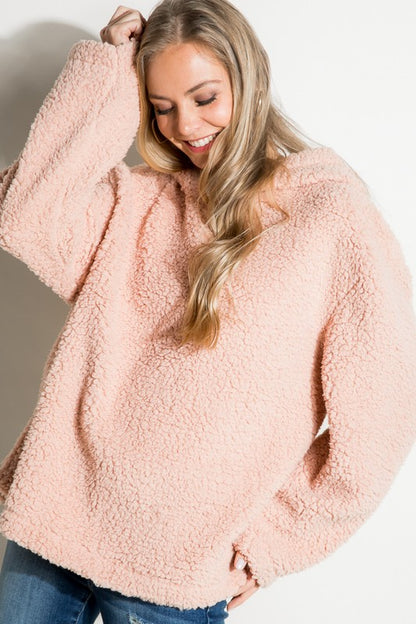 FUZZY FAUX FUR OVERSIZED SWEATSHIRT